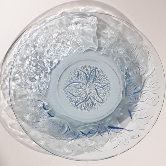 Vintage KIG Indonesia 3D Ice Blue Set of 2 Salad Plates Bowls - Picture 6 of 8